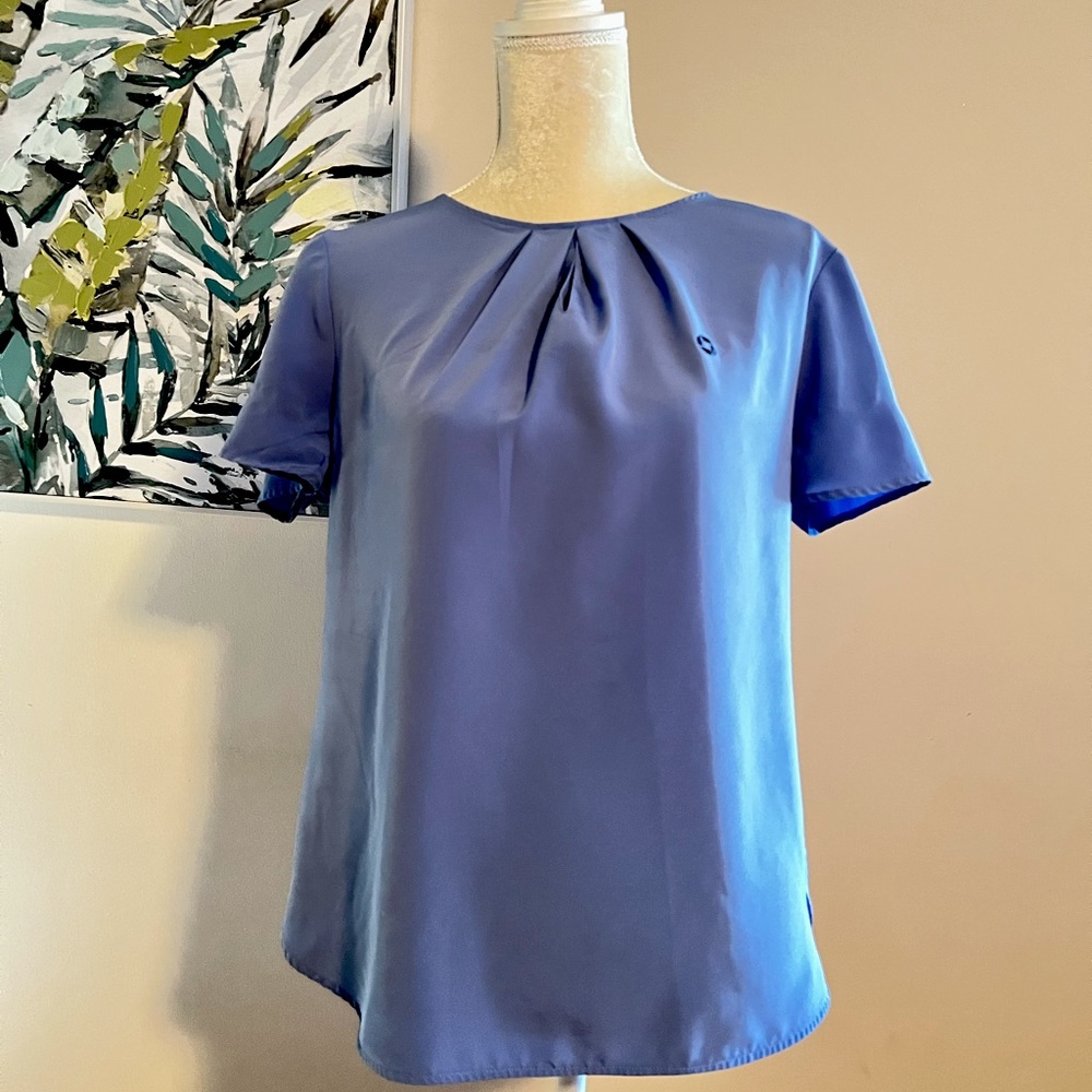 Chase bank uniform top size 12 super comfortable and very versatile lands’ End